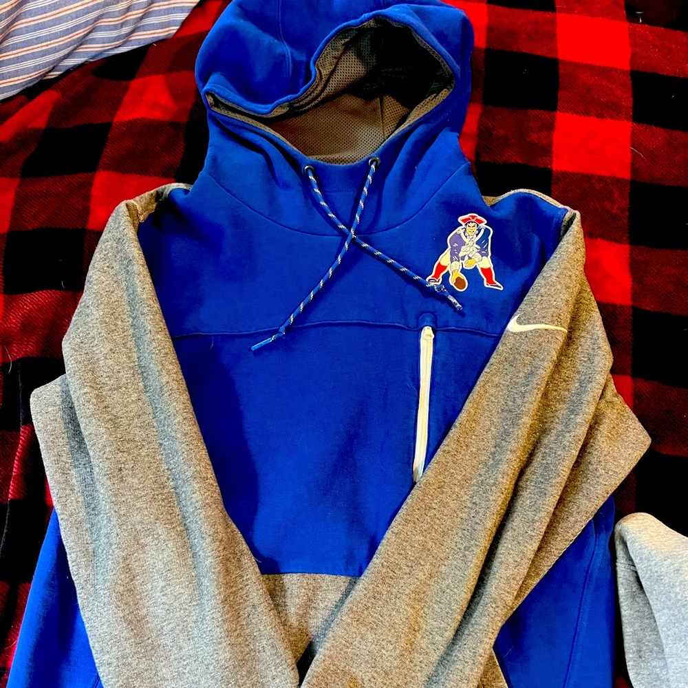 Nike Mens New England Patriots hoodie sweatshirt